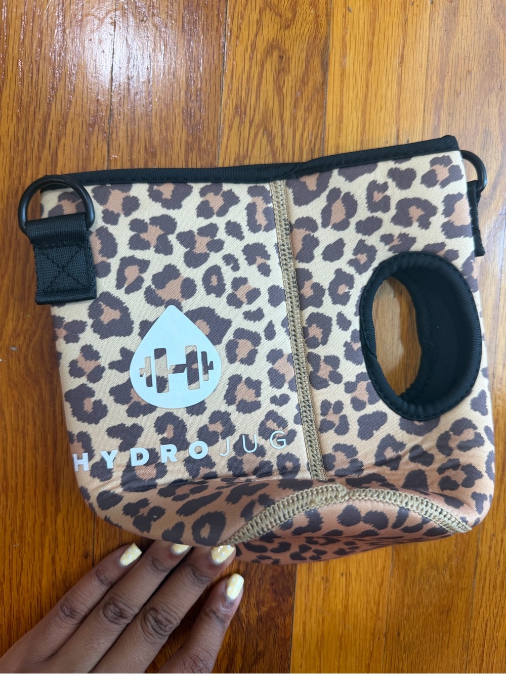HydroJug Leopard Print Sleeve - Picture 2 of 4